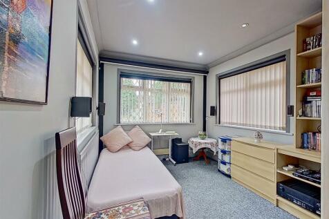 209 Birmingham Road INSIDE-37.jpg