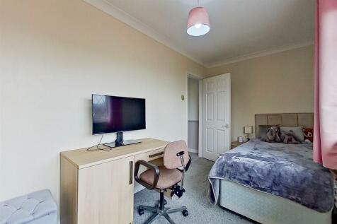 209 Birmingham Road INSIDE-16.jpg