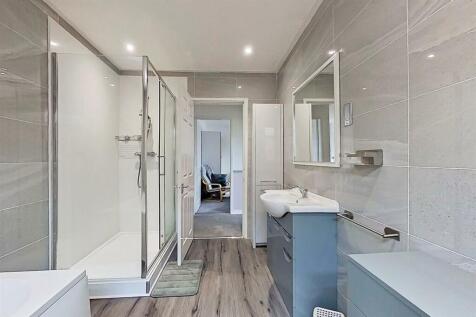 209 Birmingham Road INSIDE-14.jpg