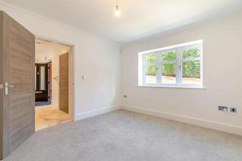8590623-interior11.jpg