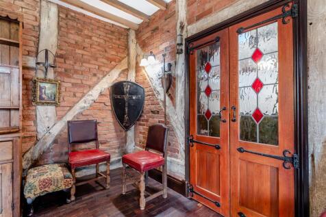 8636440-interior28.jpg
