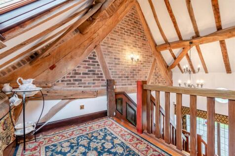 8636440-interior13.jpg