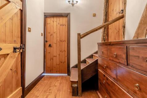 8636440-interior15.jpg