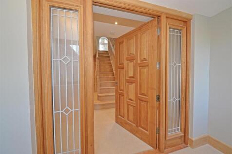 2 Forest Park - hall door.jpg