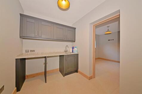 2 Forest Park - utility.jpg