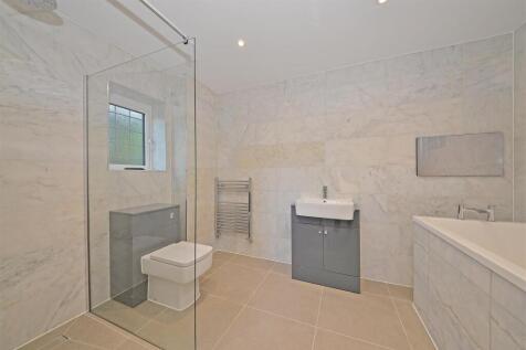 2 Forest Park - bed1es.jpg