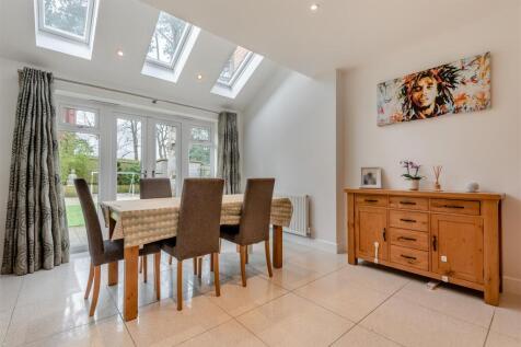8633638-interior09.jpg