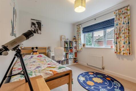 8633638-interior22.jpg