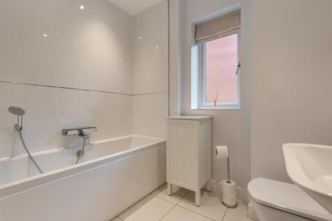8633638-interior24.jpg