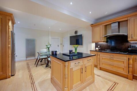 8585833-interior22-800.jpg