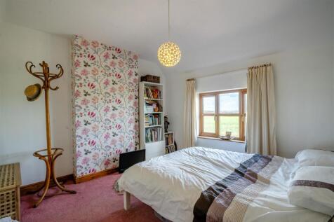 8640784-interior25.jpg
