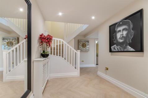 8633443-interior15.jpg