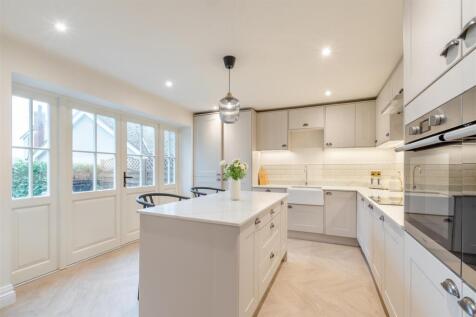8633443-interior18.jpg