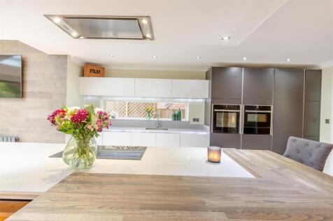 8641910-interior53.jpg