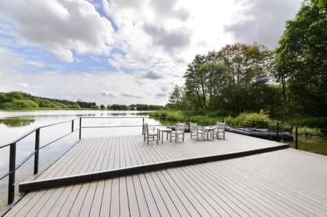 Boathouse External (33).jpg