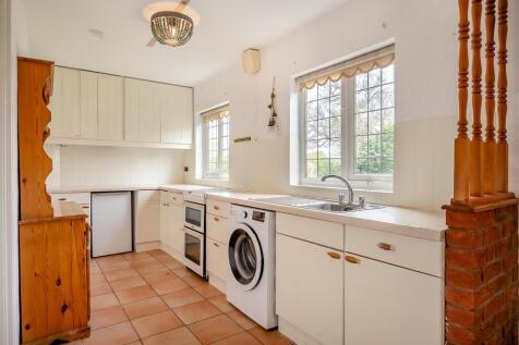 8592705-interior13.jpg