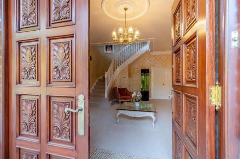8641116-interior10.jpg
