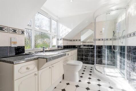 J&amp;J Shower Room.jpg