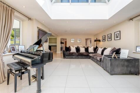 8644596-interior06.jpg