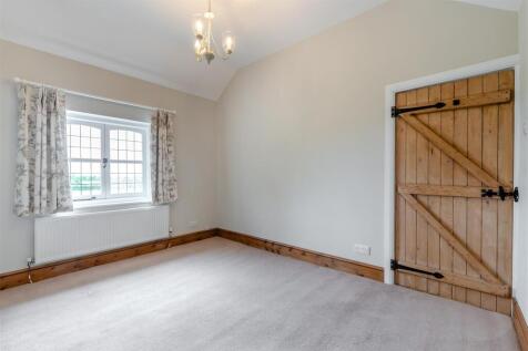8646174-interior32.jpg