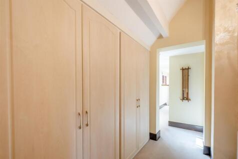 8646460-interior44.jpg