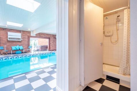 8649206-interior16.jpg