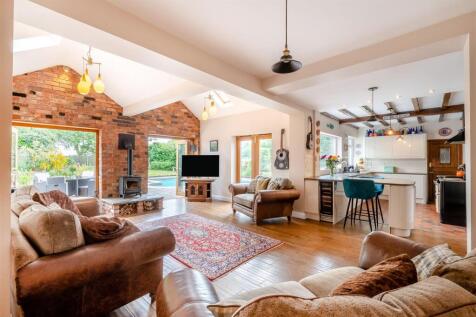 8648009-interior15.jpg