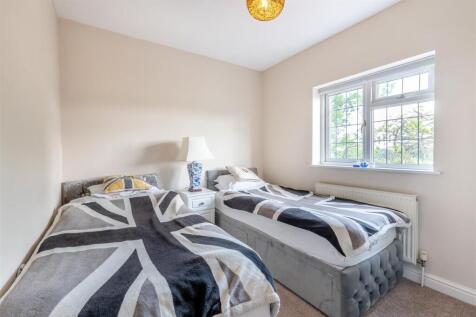 8648009-interior25.jpg