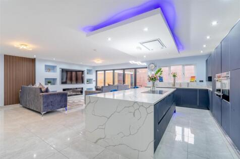 8629938-interior12.jpg