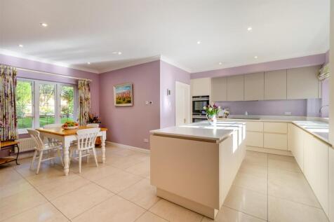 8634113-interior05.jpg