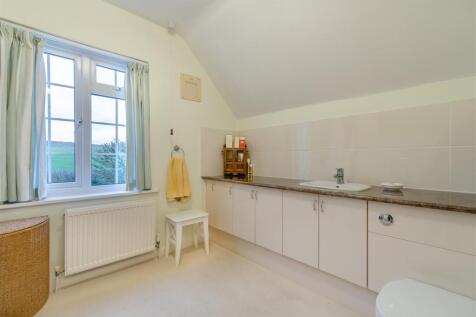 8636816-interior19.jpg