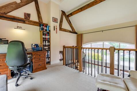 8651039-interior17.jpg