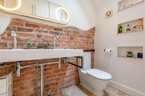 8651039-interior24.jpg