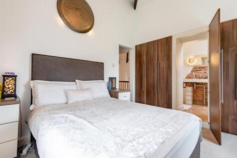 8651039-interior25.jpg
