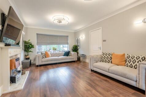 8651053-interior21.jpg