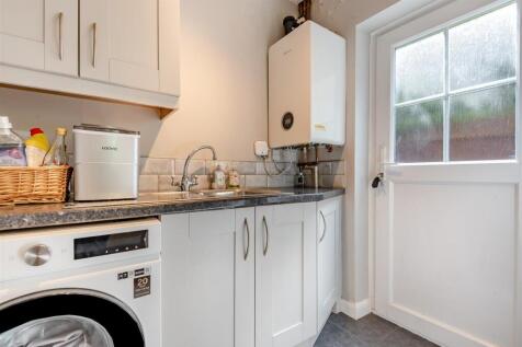 8651053-interior24.jpg