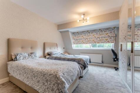 8651053-interior15.jpg