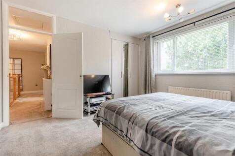 8651053-interior18.jpg