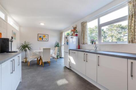 8652126-interior06.jpg