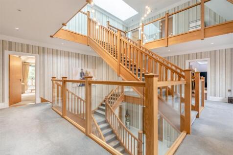 8633627-interior34.jpg