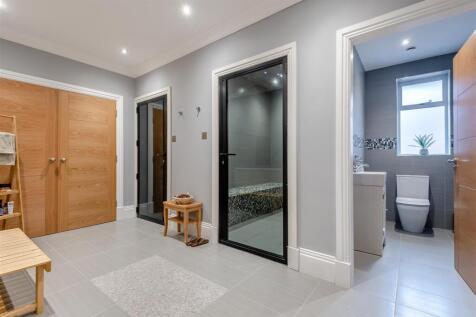 8633627-interior41.jpg