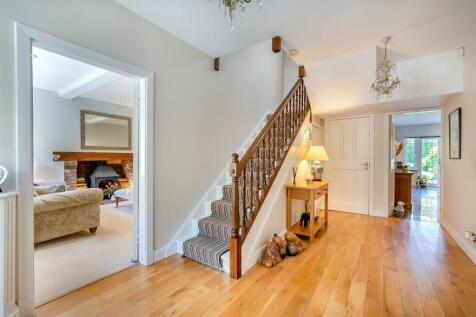 8564879-interior23.jpg