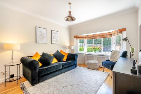8564879-interior01.jpg