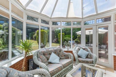 8655421-interior10.jpg
