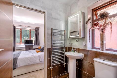 8655421-interior31.jpg