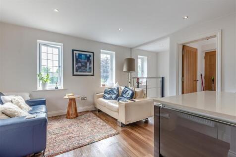 8654576-interior04.jpg