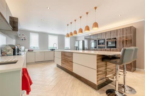 8646188-interior18.jpg