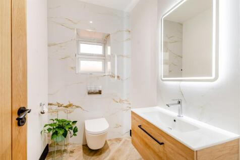 8653275-interior34.jpg