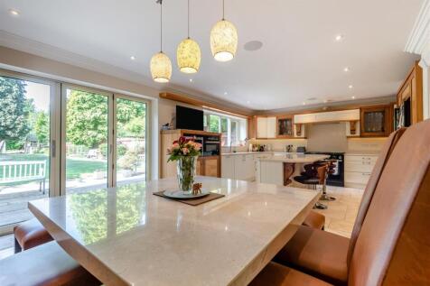 8657682-interior06.jpg