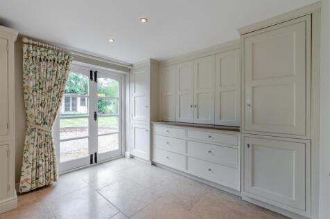 8646174-interior19.jpg